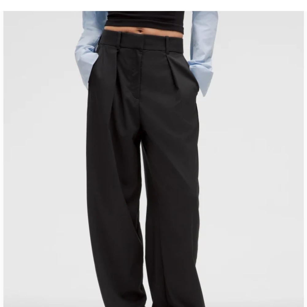 Lululemon Pleat-Front High-Rise Trouser Reguler
